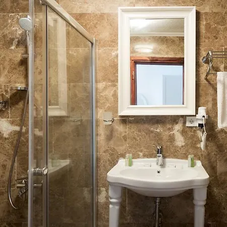 Pelagos فندق بوزجادا