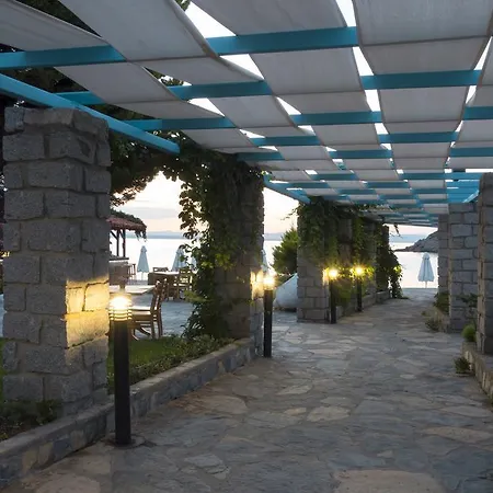 Pelagos بوزجادا